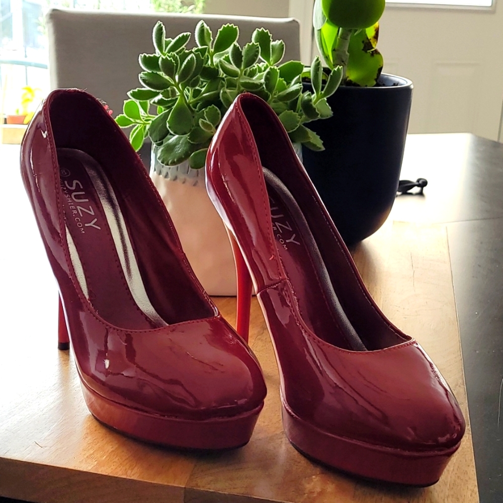 Patent Leather Pumps 🚨